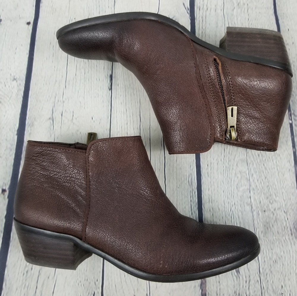 SAM EDELMAN | Petty pebbled leather ankle bootie